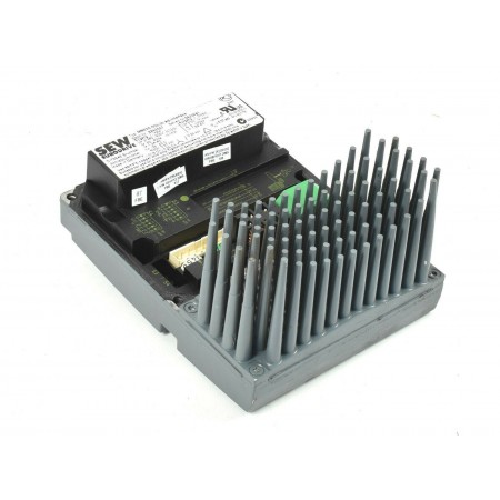 SEW EURODRIVE MOVIMOT с асинхронным двигателем MM30D-503-00/0/P22A/RB2A